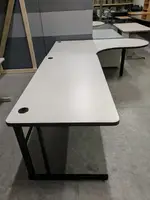Putty Laminate L Shape Training Table