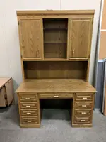 Oak Desk With Hutch