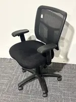 Task Chair with Arms