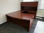 Mahogany Laminate U-Shape Desk with Hutch