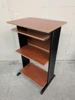 Cherry Laminate Lectern â€“ 27.5x19.5