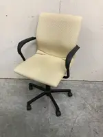 Beige Steelcase Rolling Office Chair
