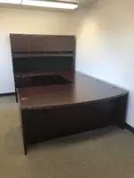 Mahogany Laminate Bow Front U-Shape Desk with Hutch
