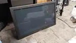 42-Inch Panasonic TH-42PH9UK HD TV Television with Wall Mount
