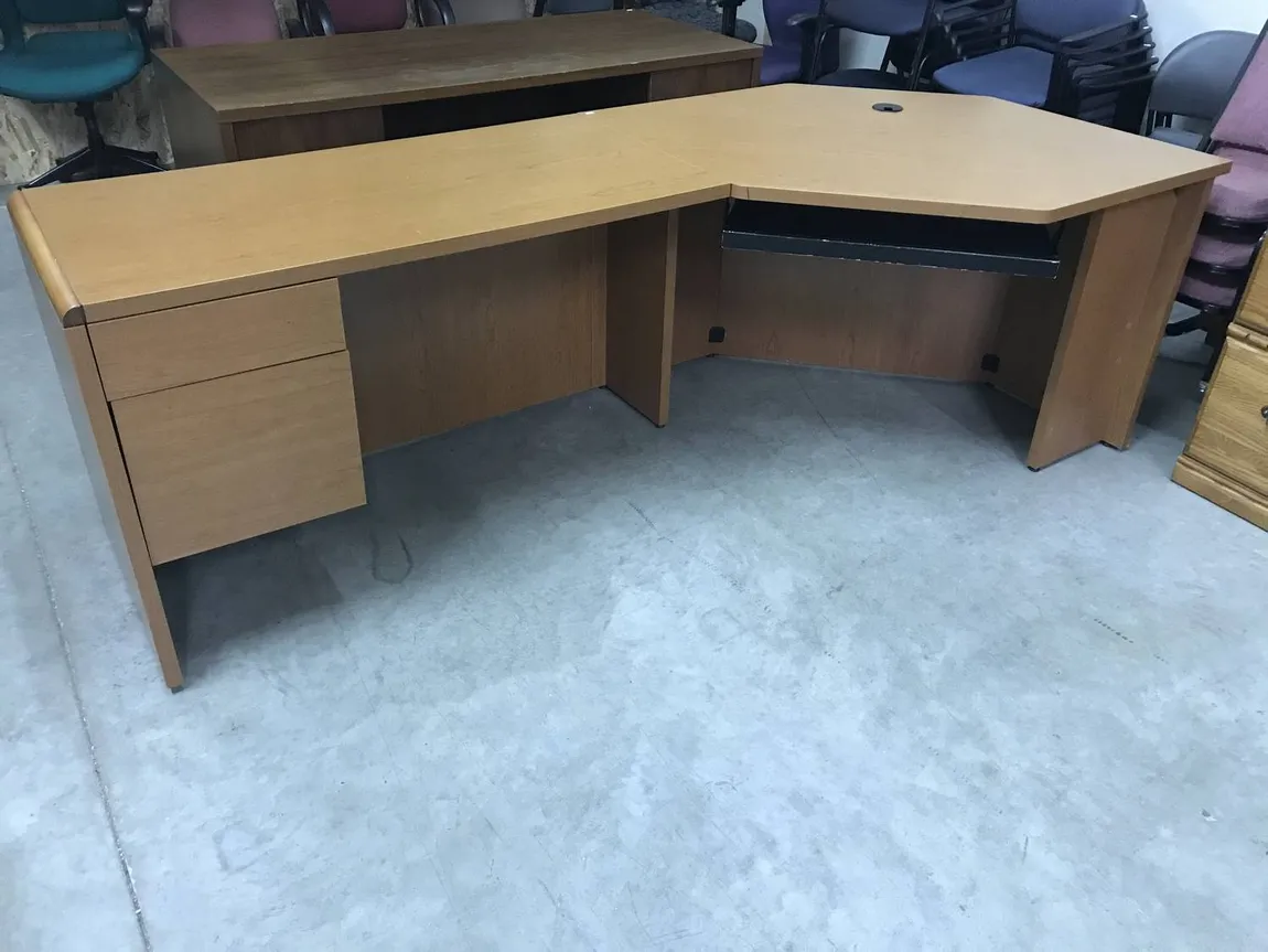 HON Corner Desk