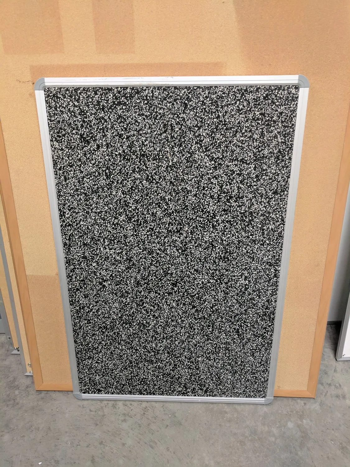 Speckle Black & White Bulletin Board