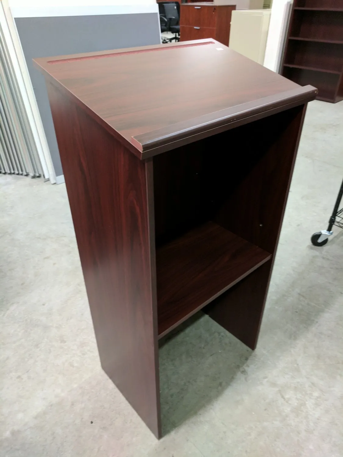 Mahogany Laminate Lectern