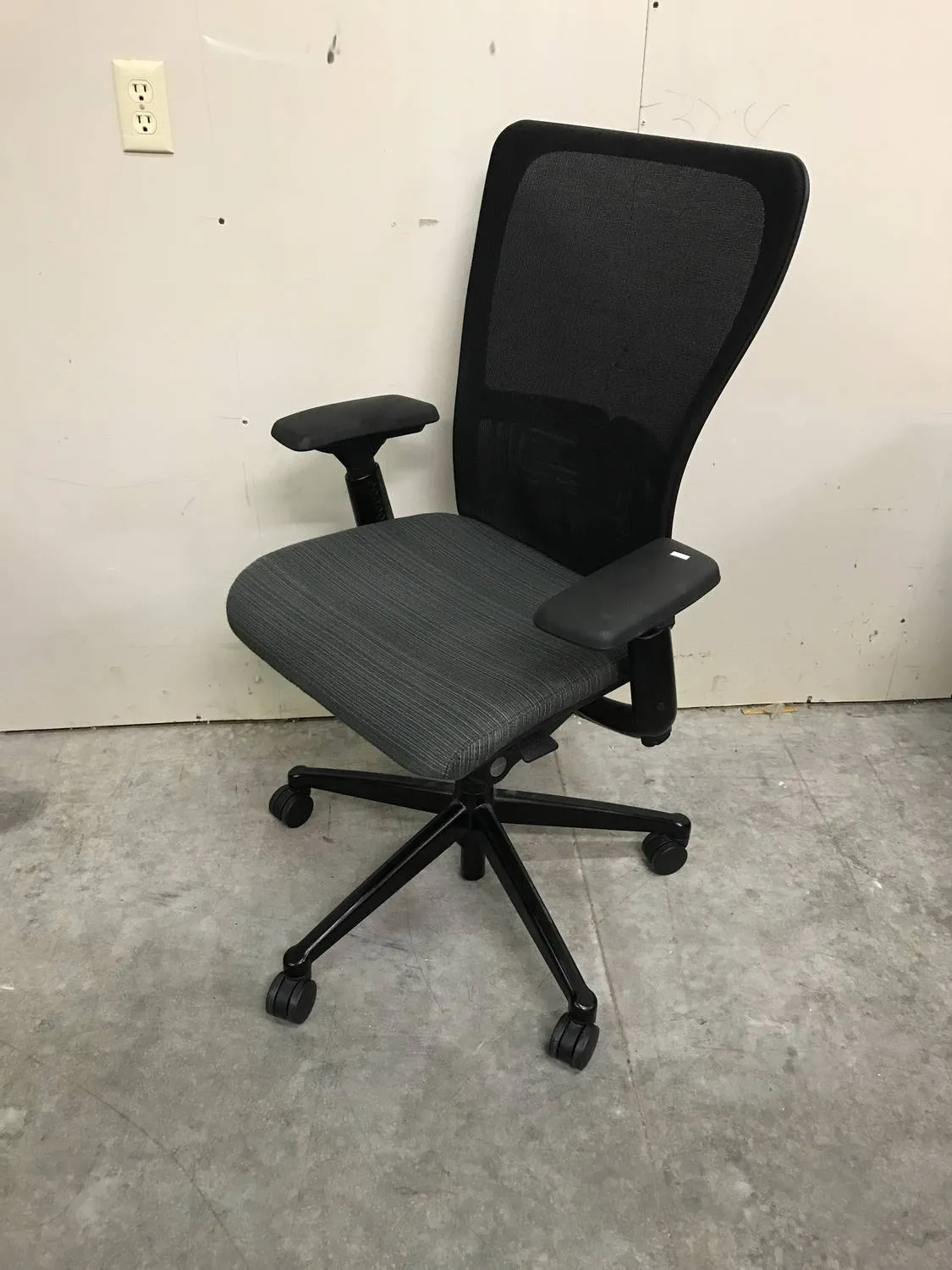 Haworth Zody Mesh Back Task Chair