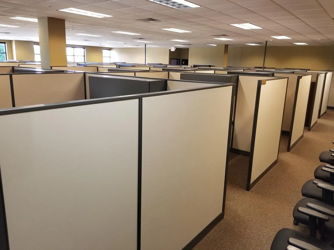 HON Initiate Office Cubicles