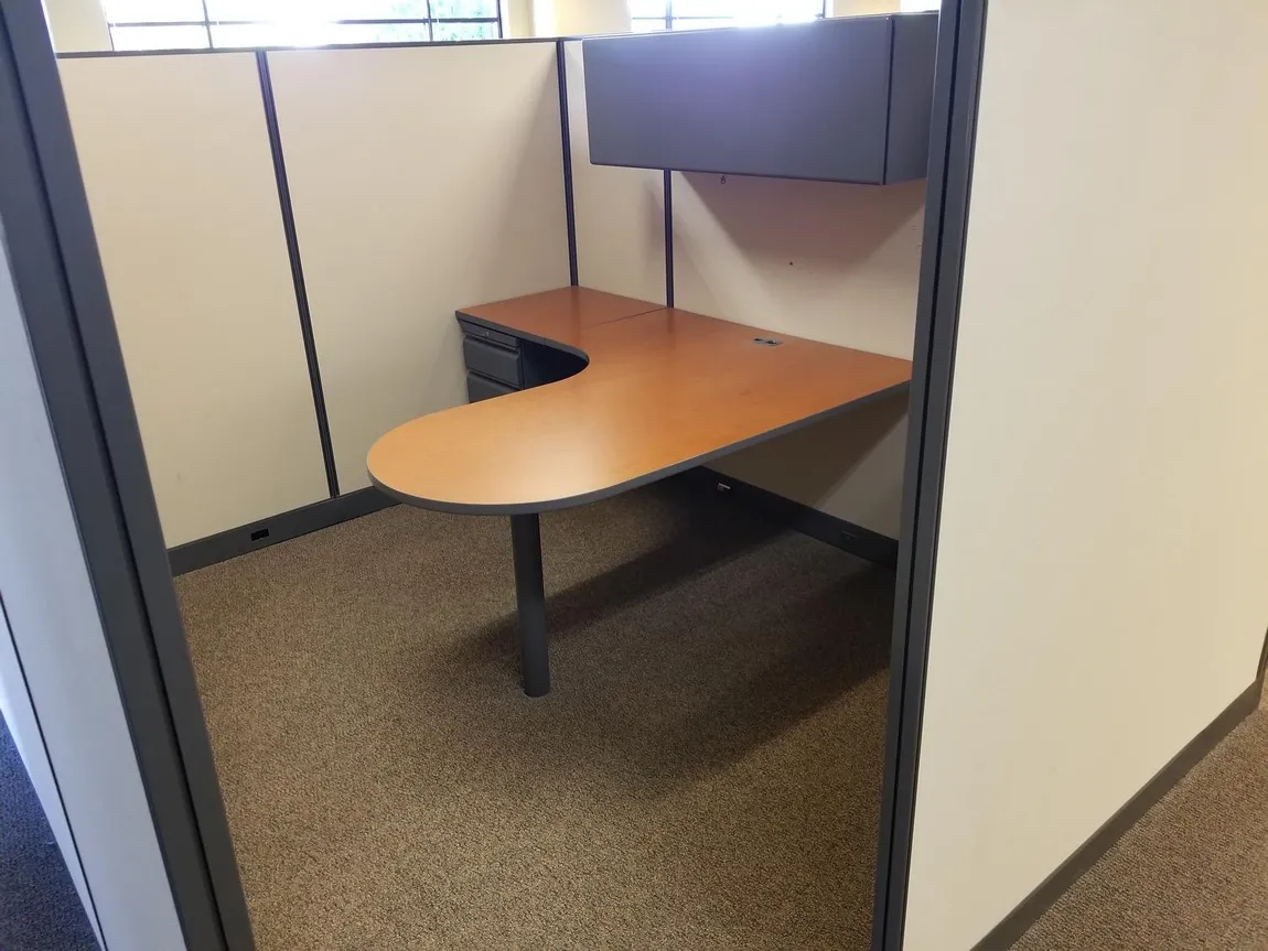 HON Initiate Office Cubicles