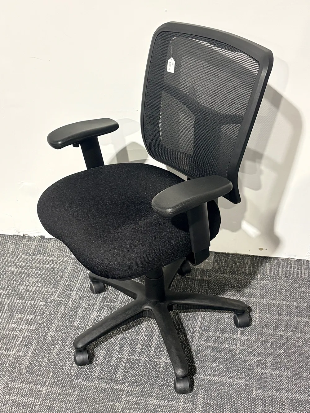 Task Chair with Arms