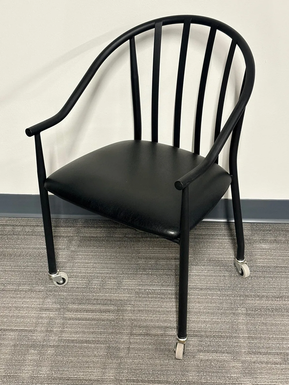 Rolling Guest Chair