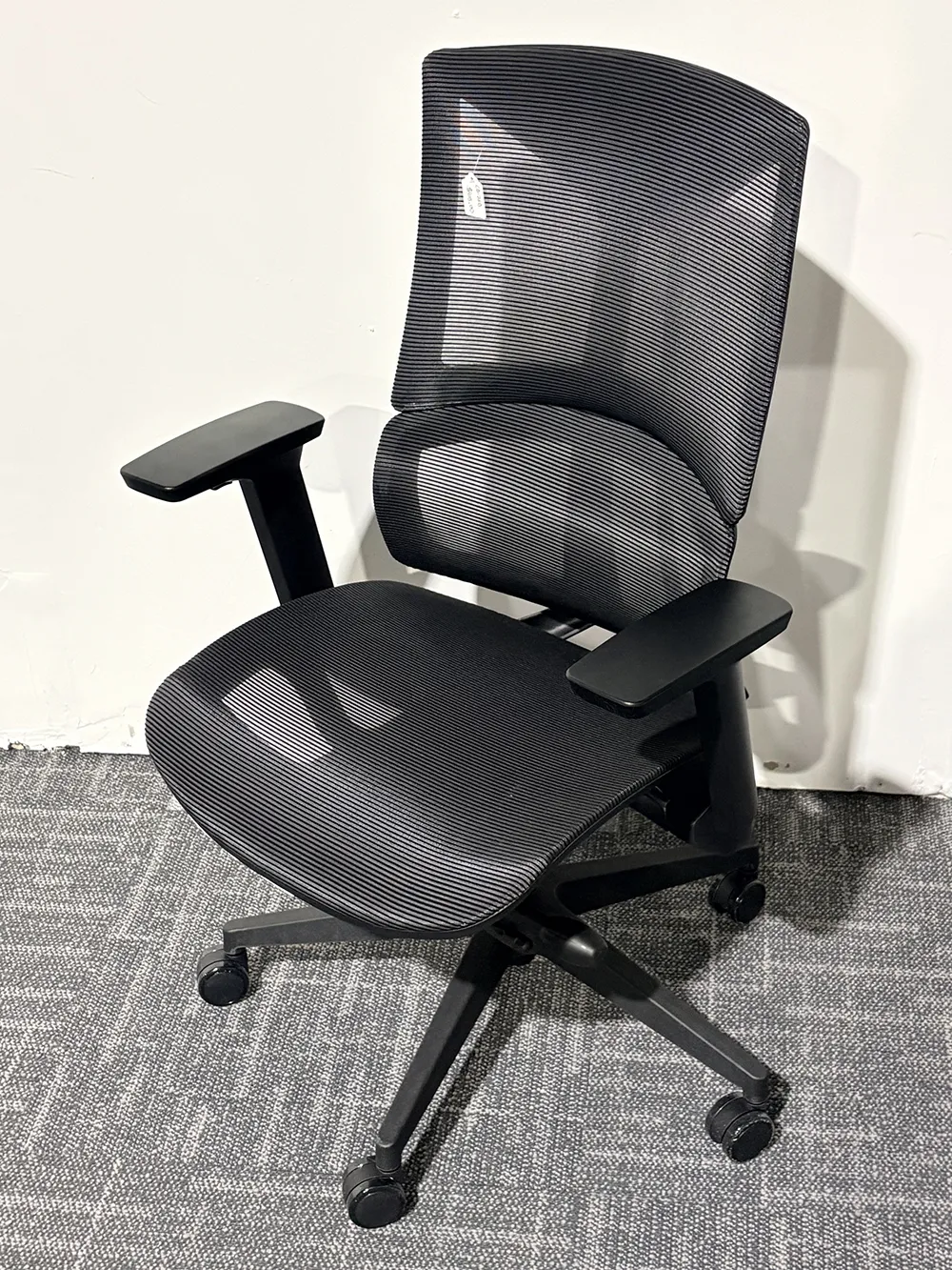 fullsize office chair with lumbar support 1