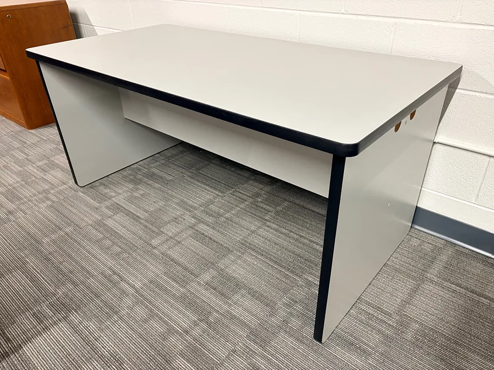fullsize panel base desk 1