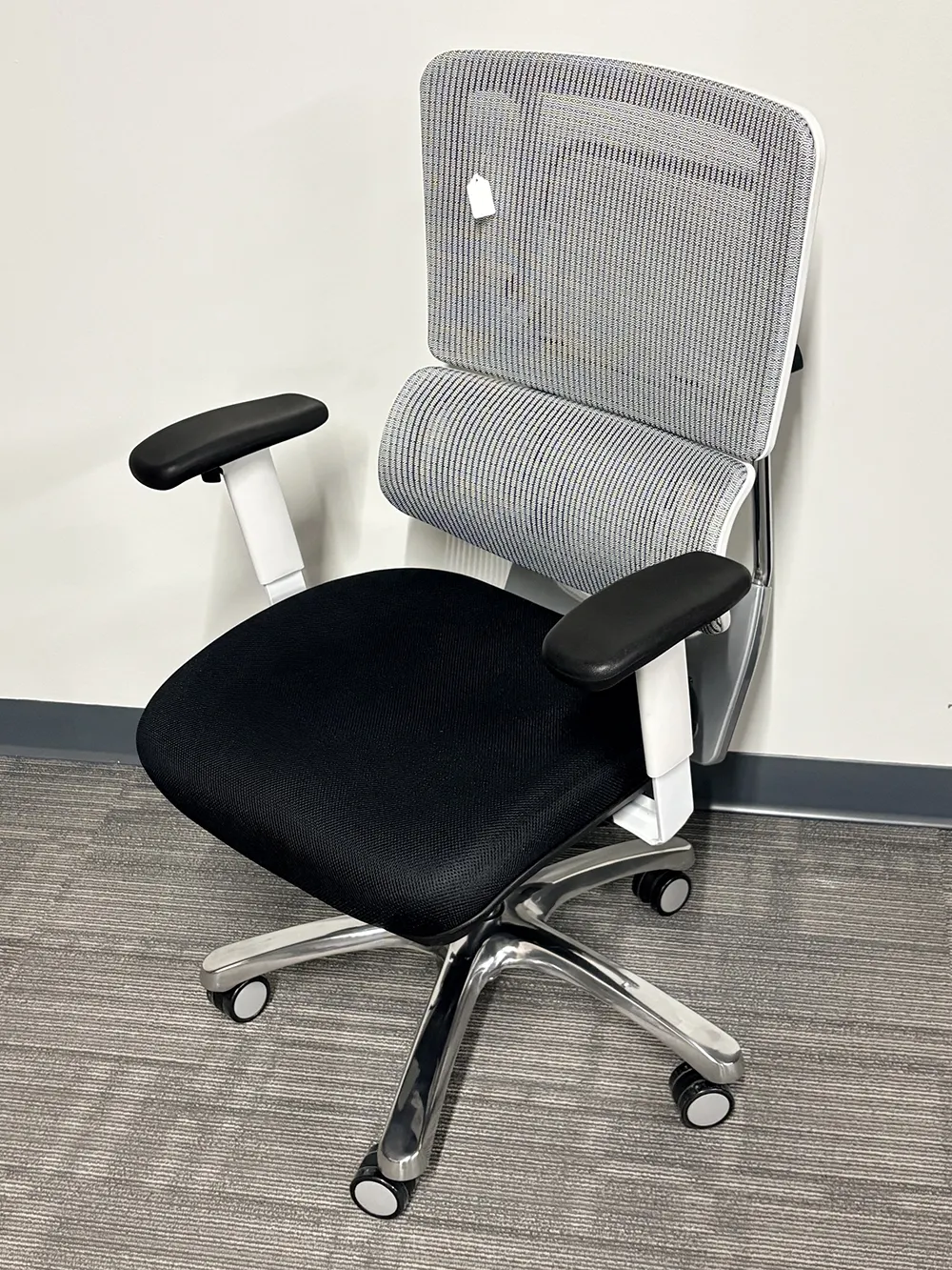 fullsize mesh back office chair 1