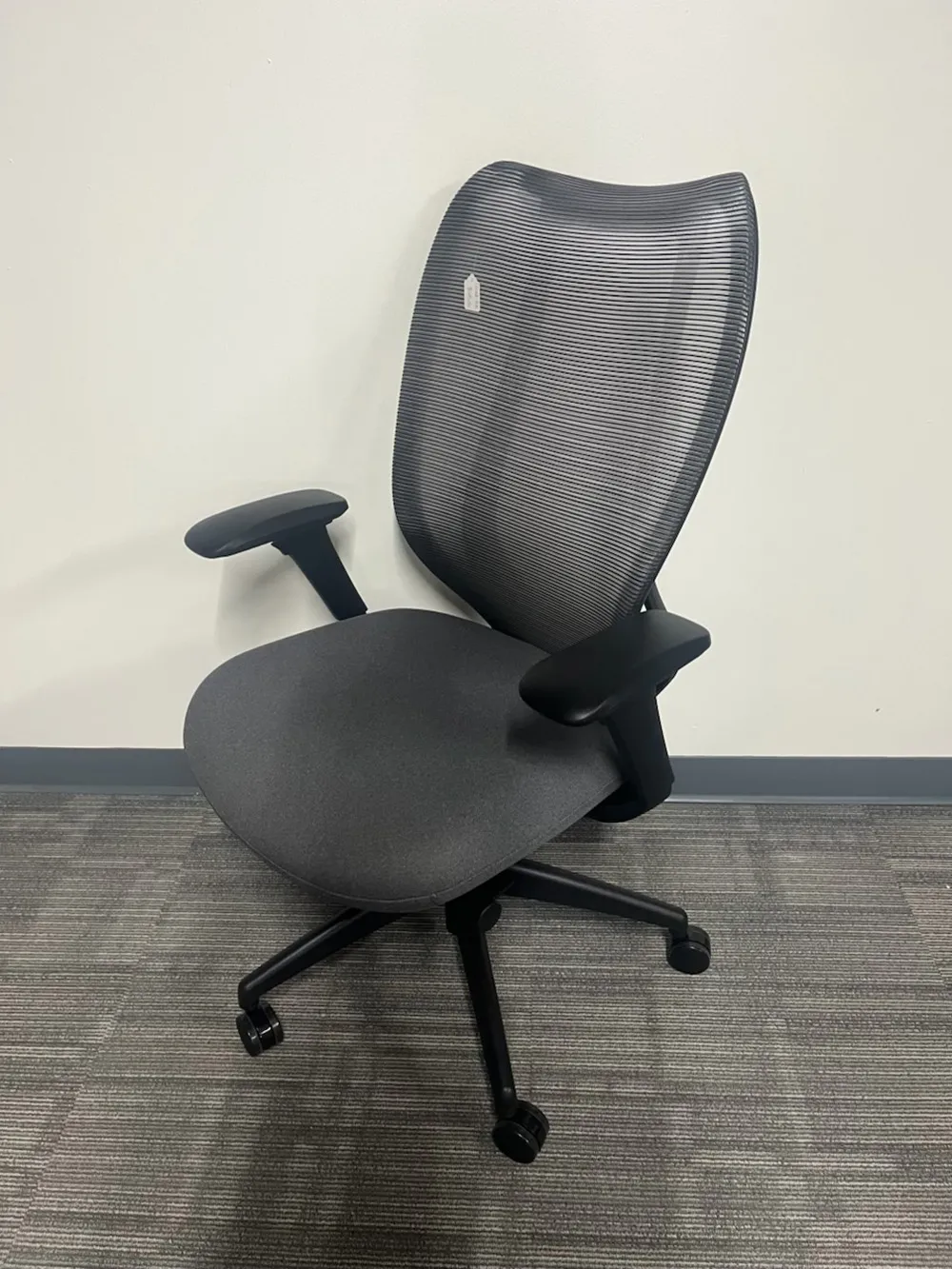 fullsize ergonomic office chair 1