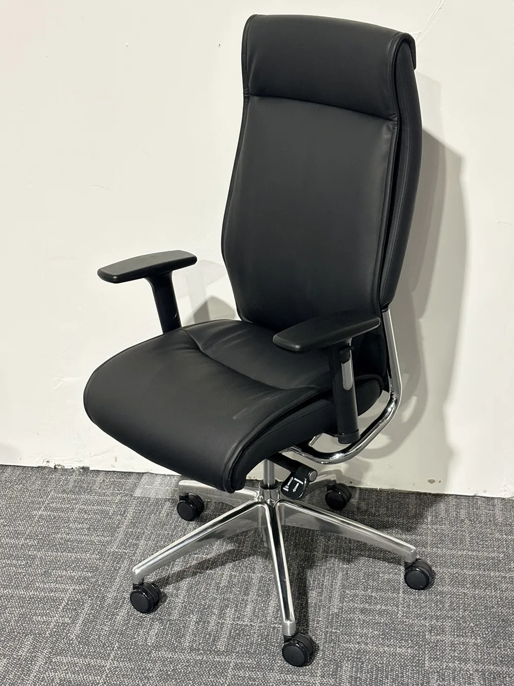 fullsize leather high back office chair 1