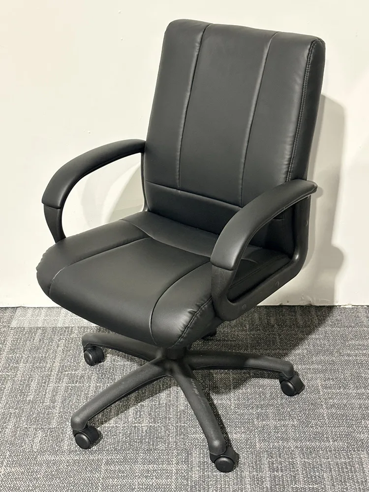 fullsize executive office chair 1
