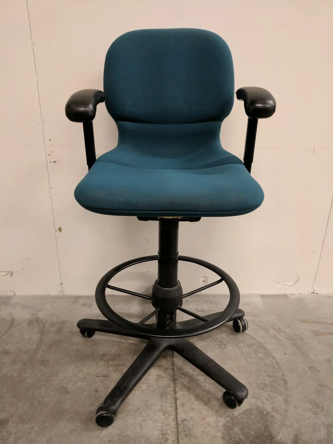 Teal Steelcase Low-Back Rolling Stool Chair