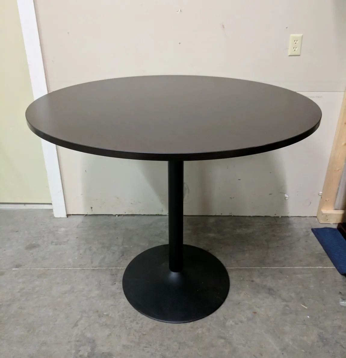 Round Mahogany Laminate Cafe Height Table â€“ 47x41