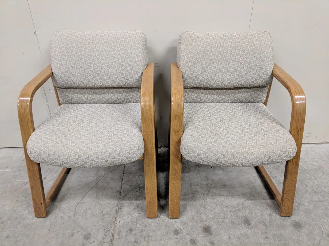 Hon Guest Chairs with Medium Oak Frame   