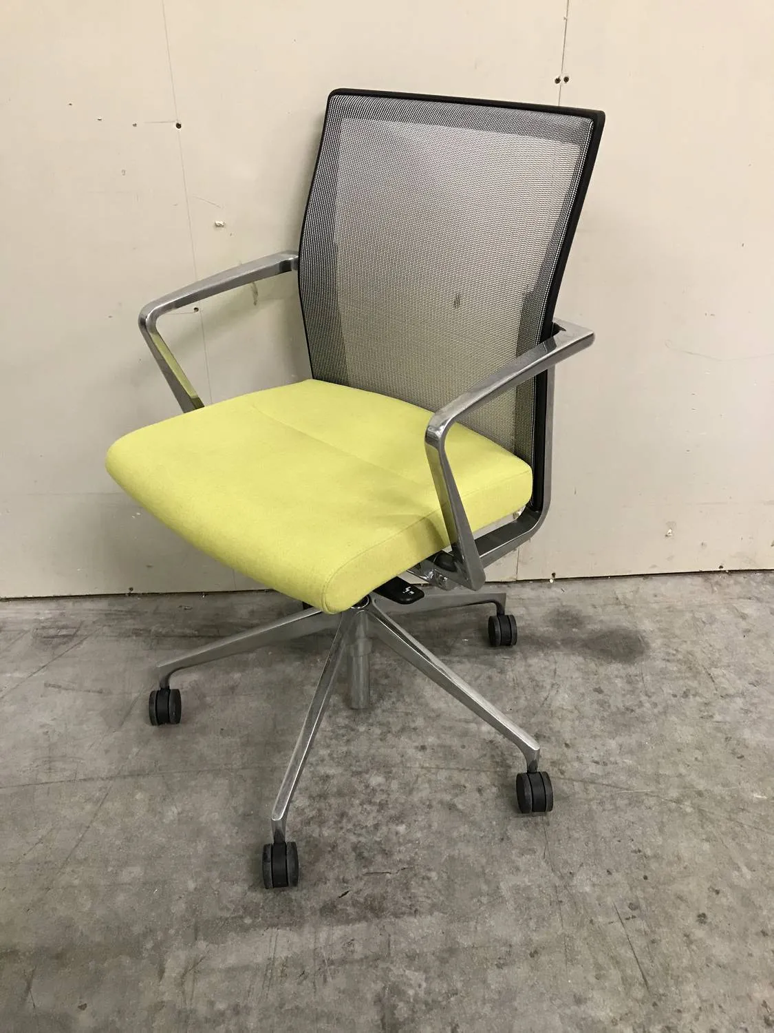 Genesis at Work Mesh Back Office Chair