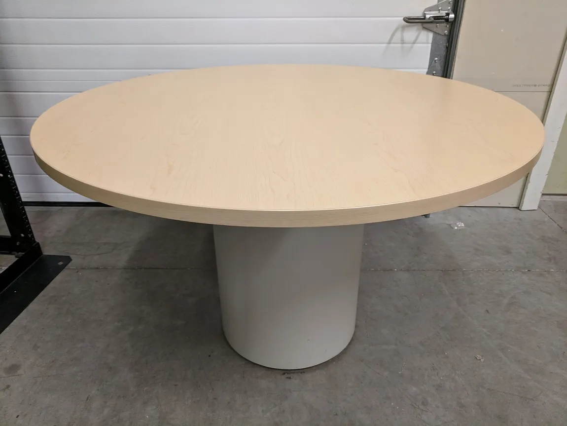 48â€ Round Maple Laminate Table