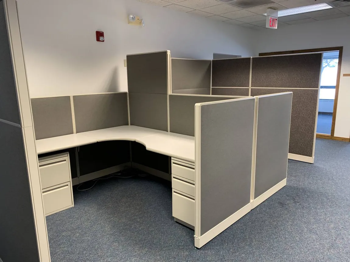 Haworth Pod of 2 Workstation