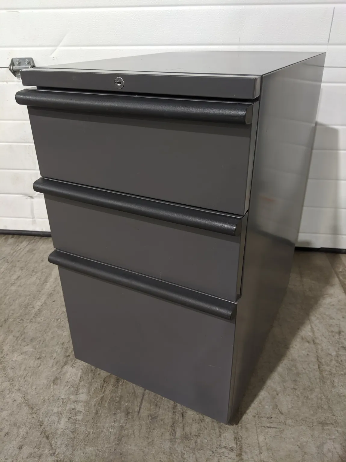 Rolling Gray Metal Box/Box/File Pedestal Drawers