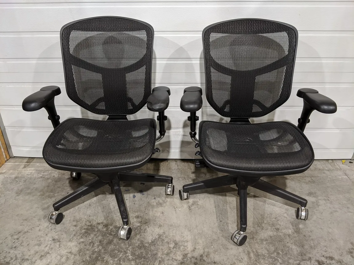 Black Mesh Back Rolling Office Chair