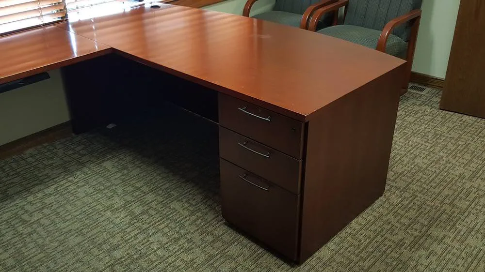 Executive U Shape Bow Front Desk with Hutch