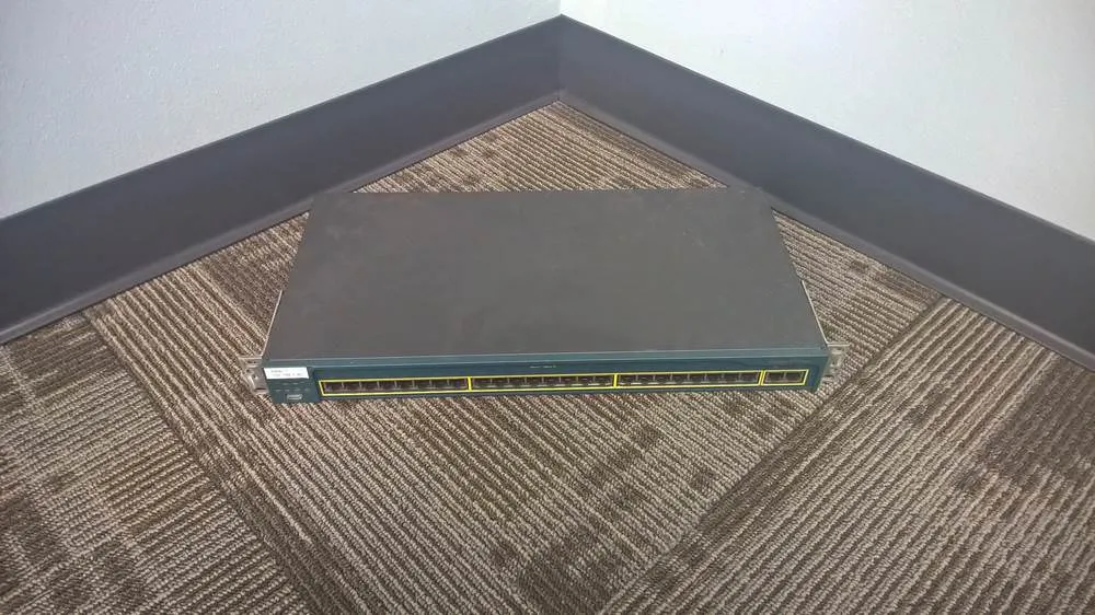 Cisco Catalyst 2950 24 port Managed Switch 