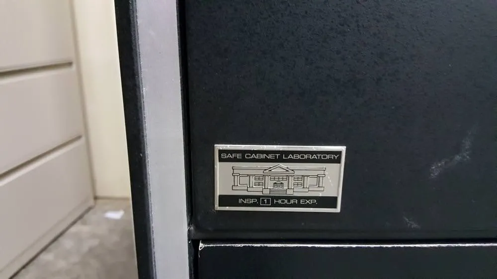 4 Drawer 1 Hour Locking Fireproof File Safe Cabinet