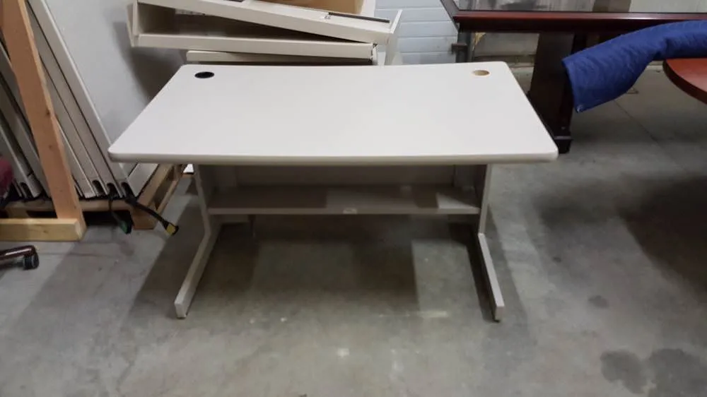 Marvel Gray Training Table