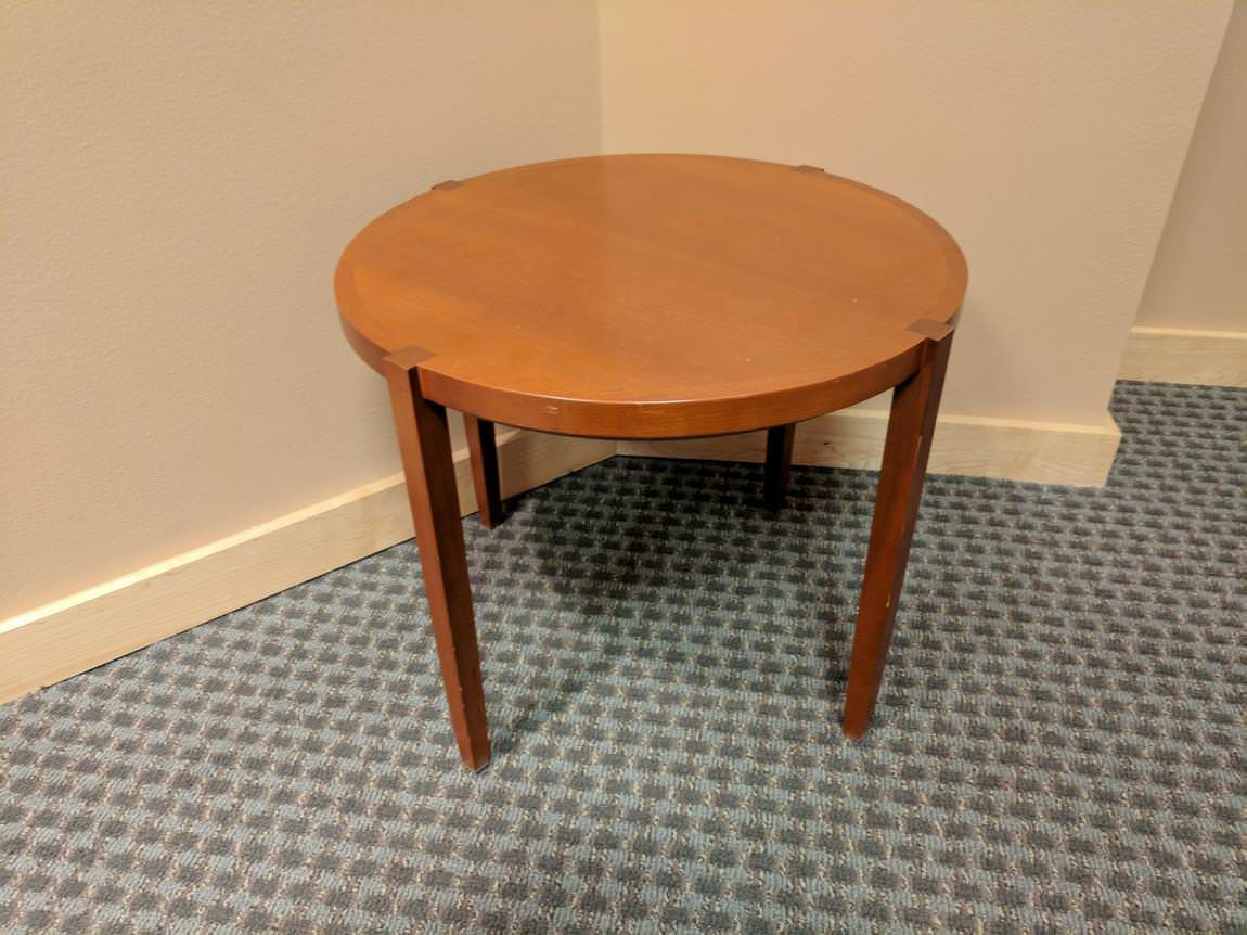 22” Solid Wood Round Cherry Table