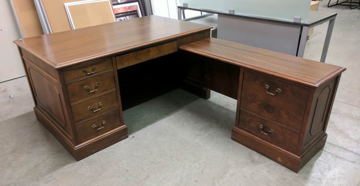 Solid Wood L-Shape Desk with Walnut Finish