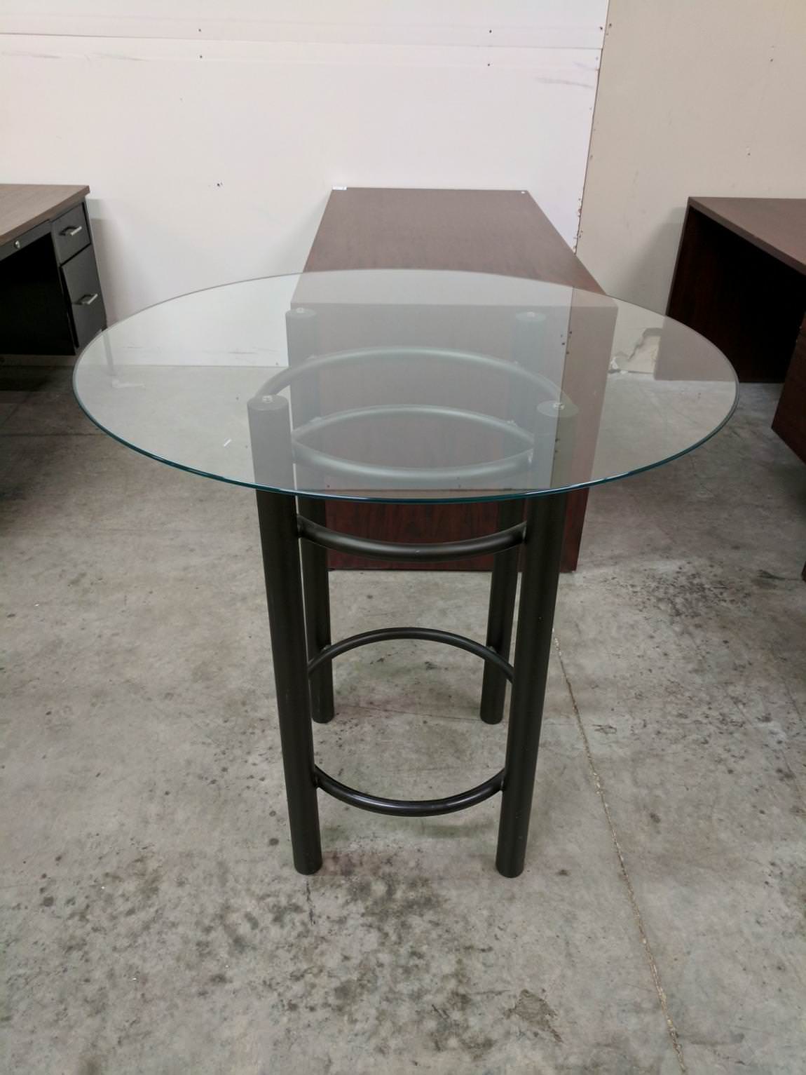 36” Round Table with Glass Top