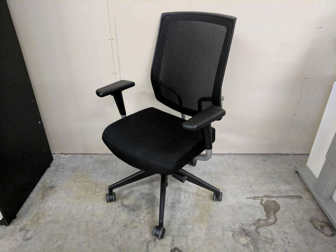 SitOnIt Black Mesh Back Rolling Office Chair