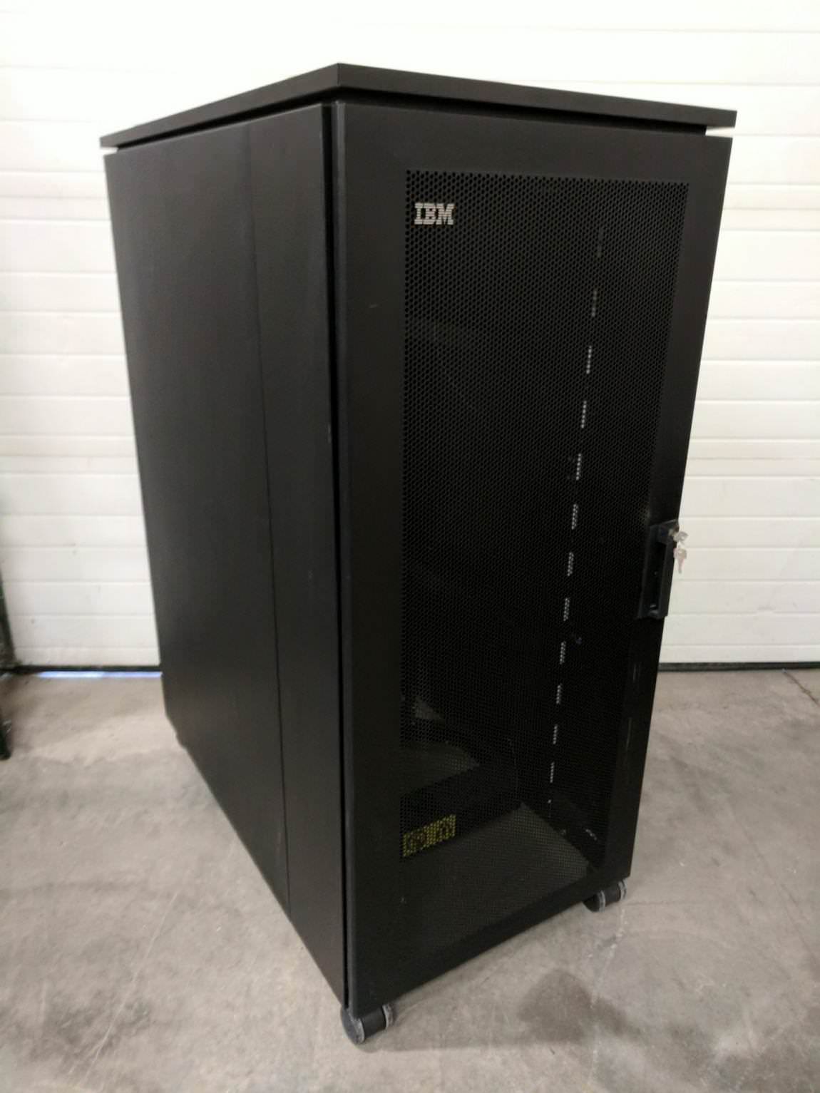 IBM 25U Rolling Server Rack : 250 by IBM | Madison Liquidators