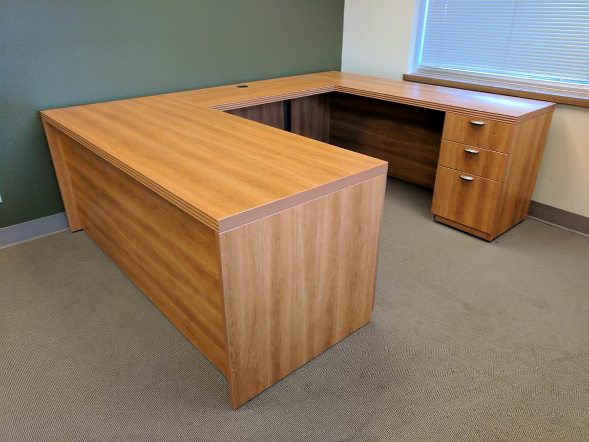 Lacasse Oak Laminate Executive U-Shape Desk