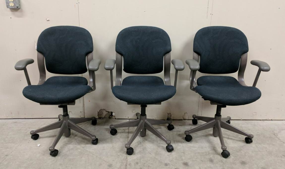 Dark Green Mid-Back Rolling Office Chairs