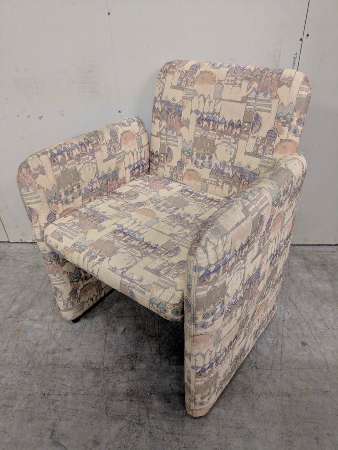 Fabrique Par Guest Chairs
