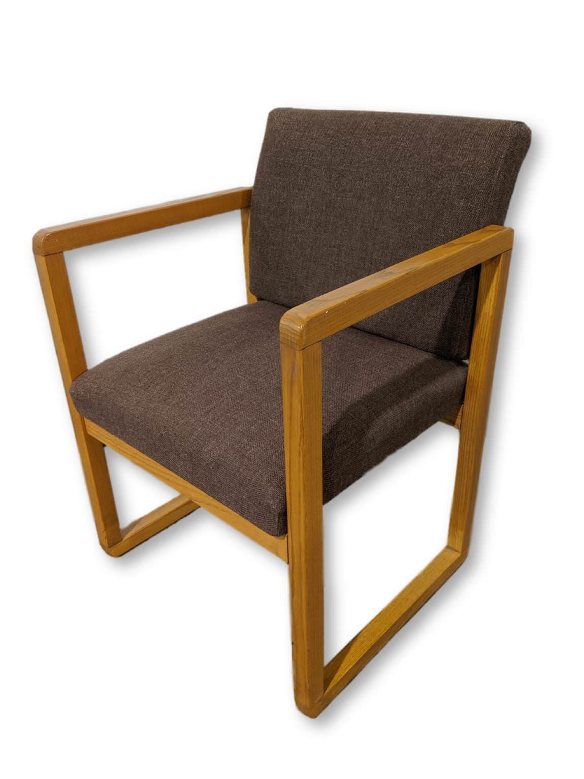 Brown Fabric Guest Chair with Wood Frame
