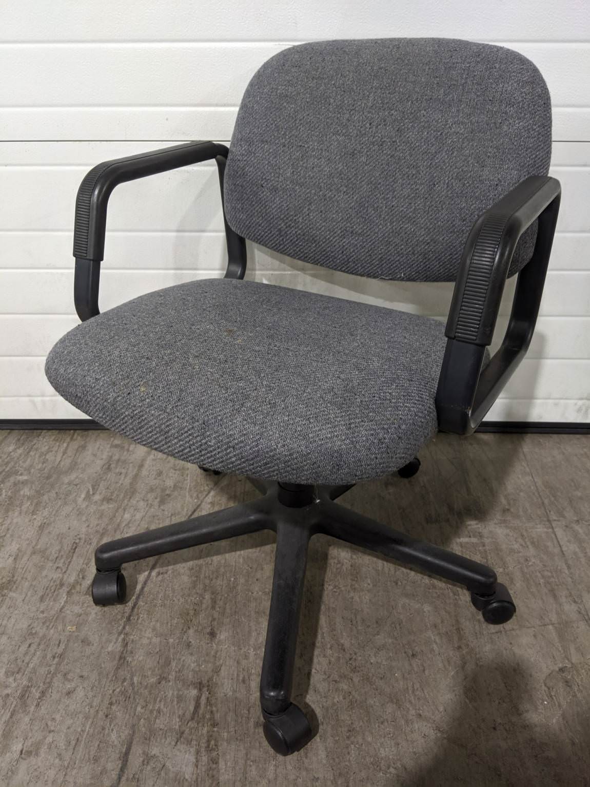 Gray Swivel Chair with Black Arms