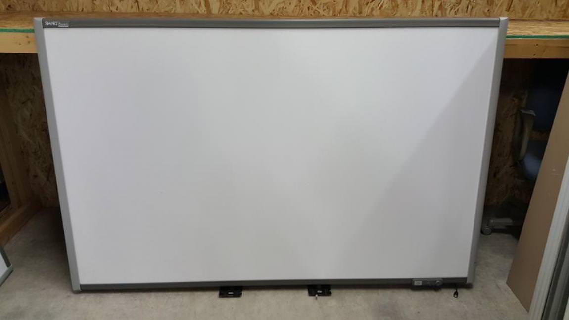 SmartBoard 77x49 Interactive Dry Erase Whiteboard SmartBoard
