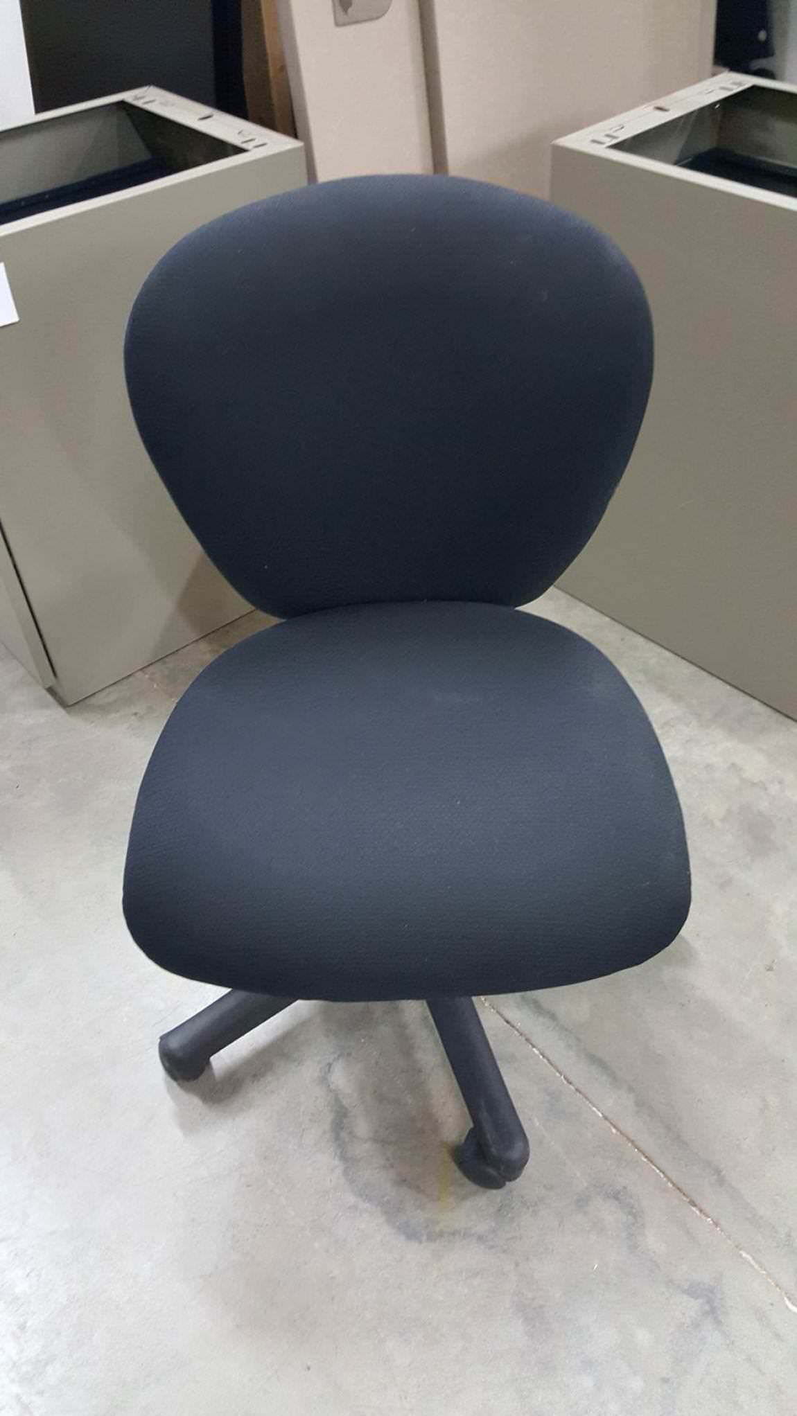 Black Rolling Office Task Chair