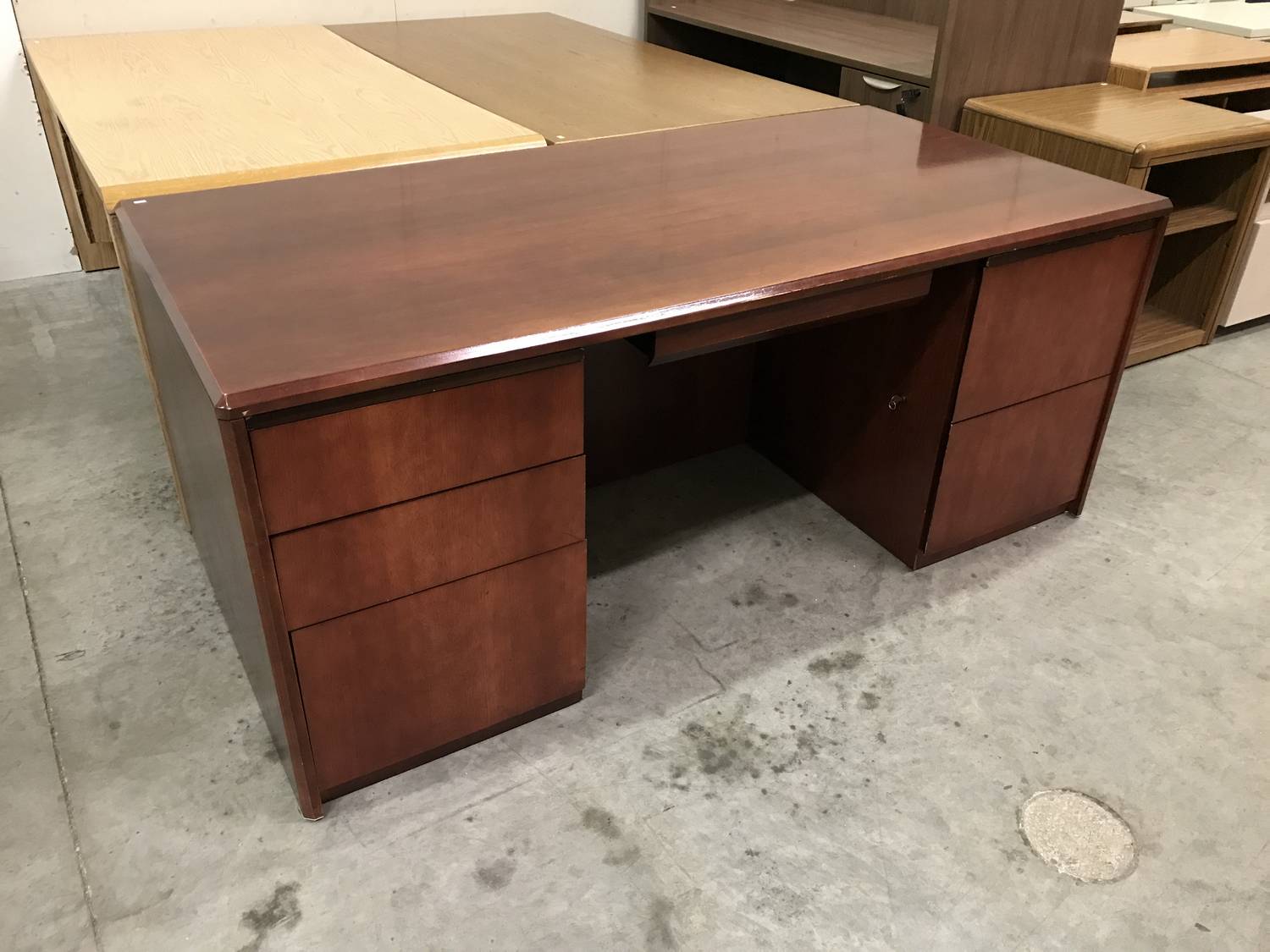 Mahogany Indiana Desk Company Solid Wood Desk | Madison Liquidators