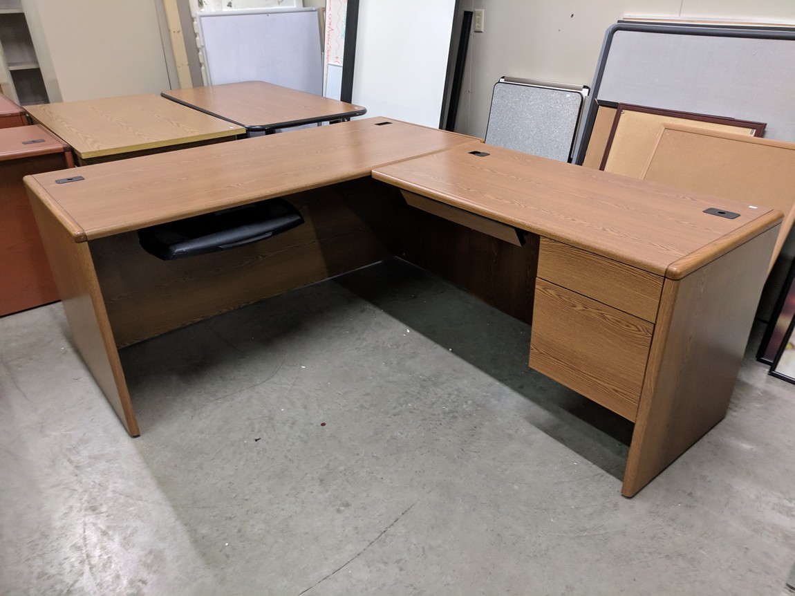 Hon Oak Laminate L Shape Desk With Keyboard Tray Madison Liquidators