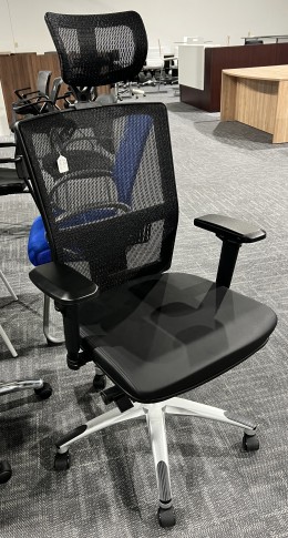 Mesh Back Task Chair with Headrest