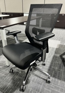 Mesh Back Office  Chair with Adjustable Armrests